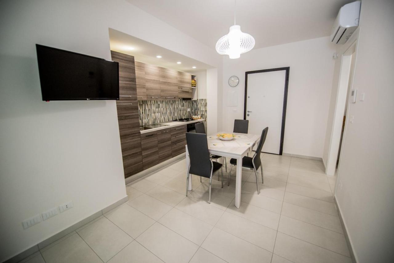 Home Square Milazzo Dış mekan fotoğraf